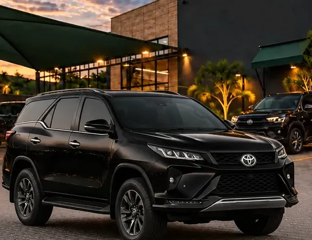 SUV Toyota SW4 preta